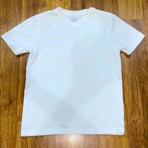kids white t-shirt